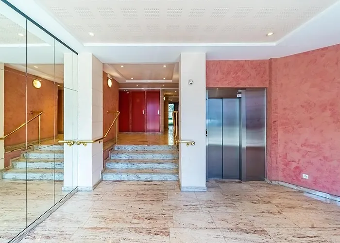 Escape In The Heart Of Lyon 4 People With Balcony Part-Dieu